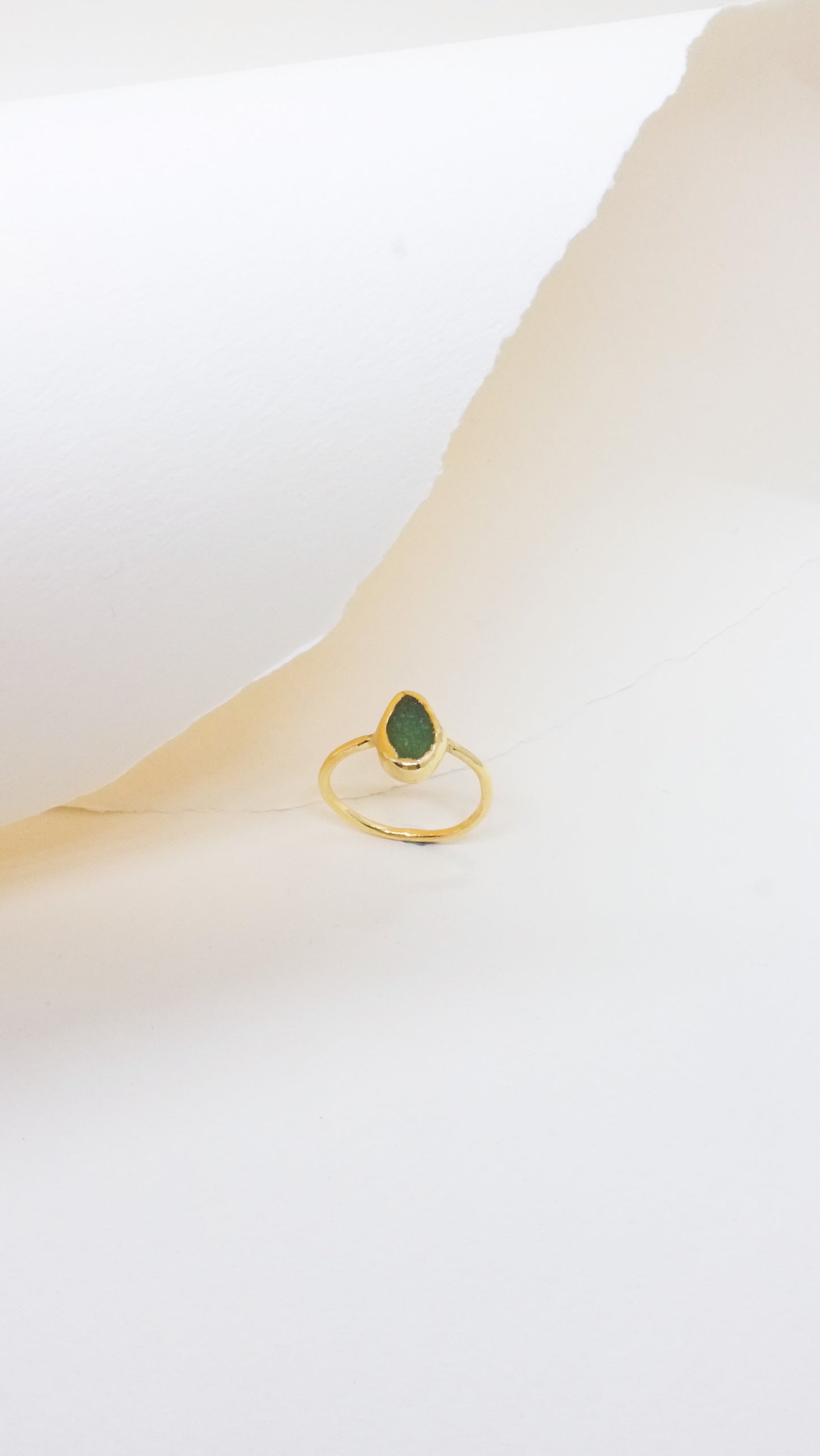 Bague Ancrée, Porto