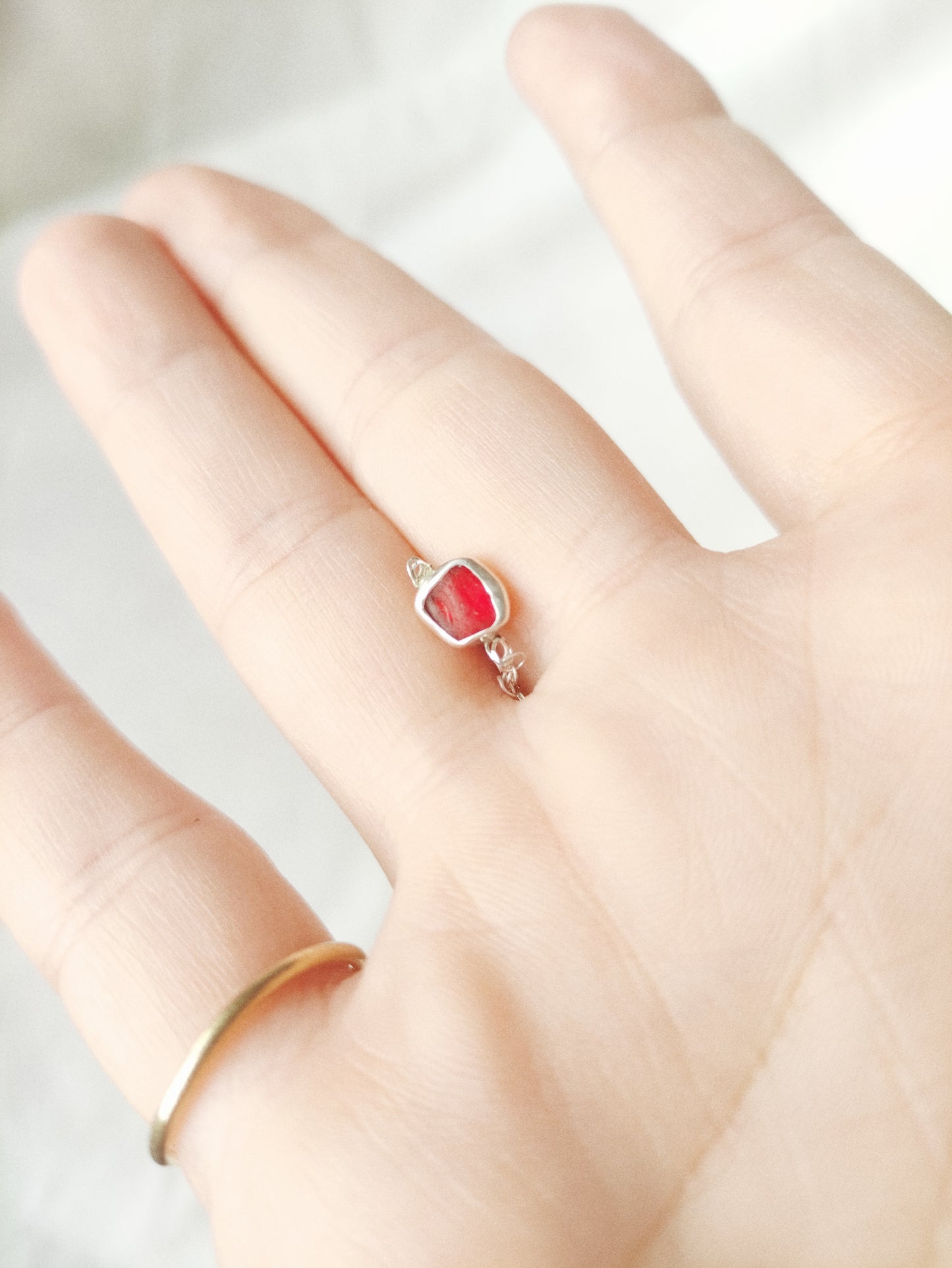 Bague Calypso, Canada